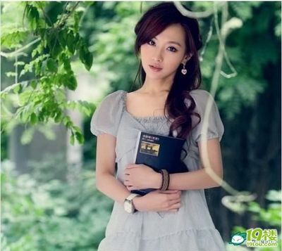 国内女RAPPER:国内女Rapper崛起：她们在音乐界的力量与影响_: 坦诚揭露的故事，值得我们去重温吗？