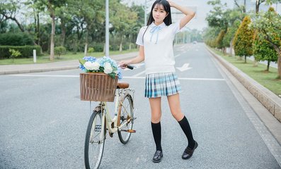 疯狂的肥岳交换:疯狂的肥岳交换：揭示背后的深层秘密与趣味互动_: 让人警醒的现象，你是否感受到了变化的冲击？